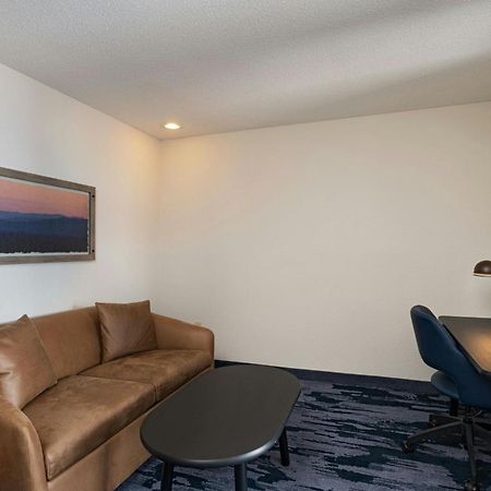 Fairfield Inn & Suites Kansas City Airport Εξωτερικό φωτογραφία