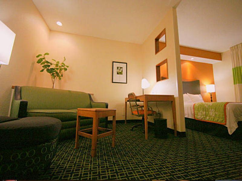 Fairfield Inn & Suites Kansas City Airport Εξωτερικό φωτογραφία