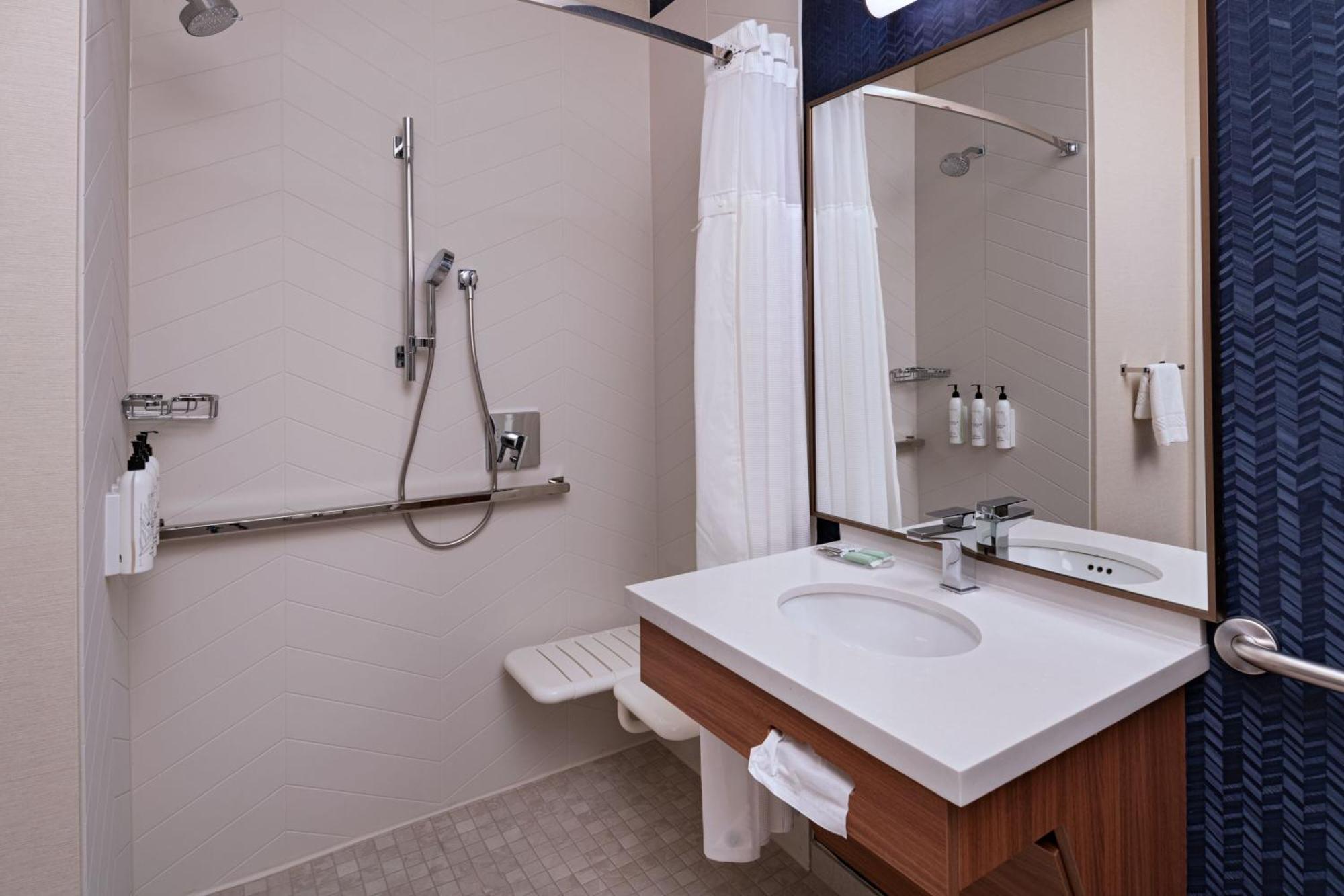 Fairfield Inn & Suites Kansas City Airport Εξωτερικό φωτογραφία