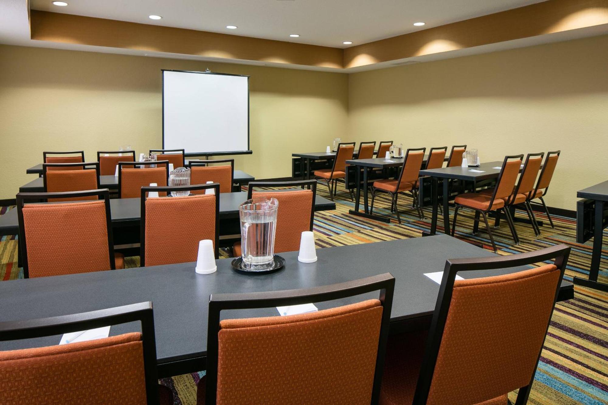 Fairfield Inn & Suites Kansas City Airport Εξωτερικό φωτογραφία