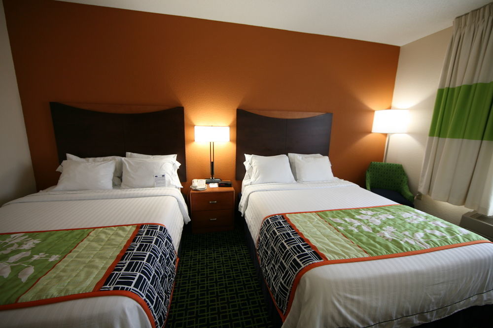 Fairfield Inn & Suites Kansas City Airport Εξωτερικό φωτογραφία